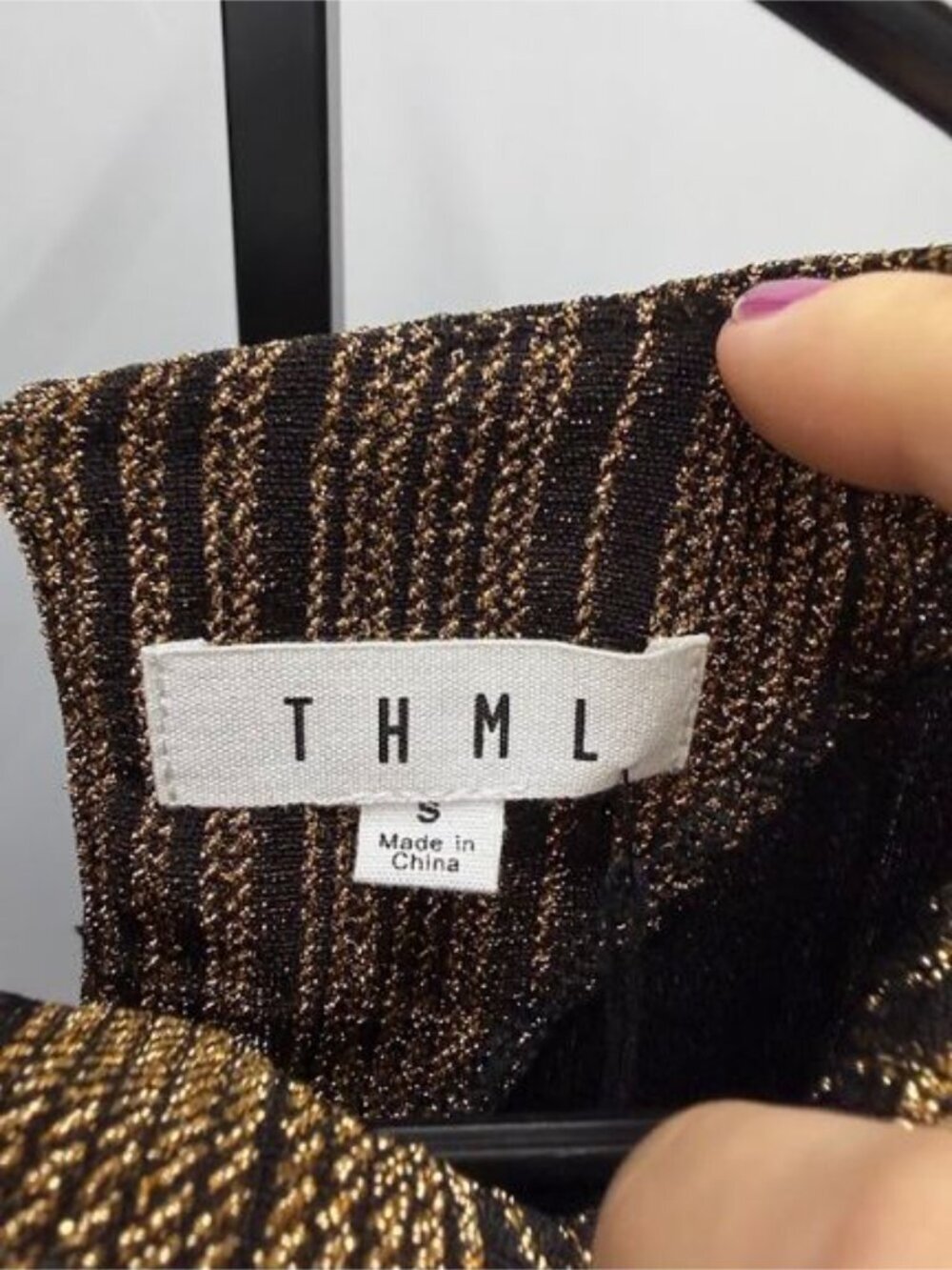 THML Ruffle Puff Sleeve Metallic Top - Picture 4 of 6